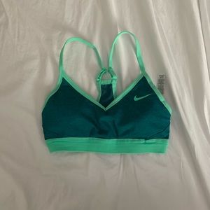 sports bra